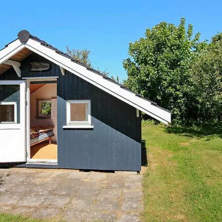 5 Person In V * Esbjerg